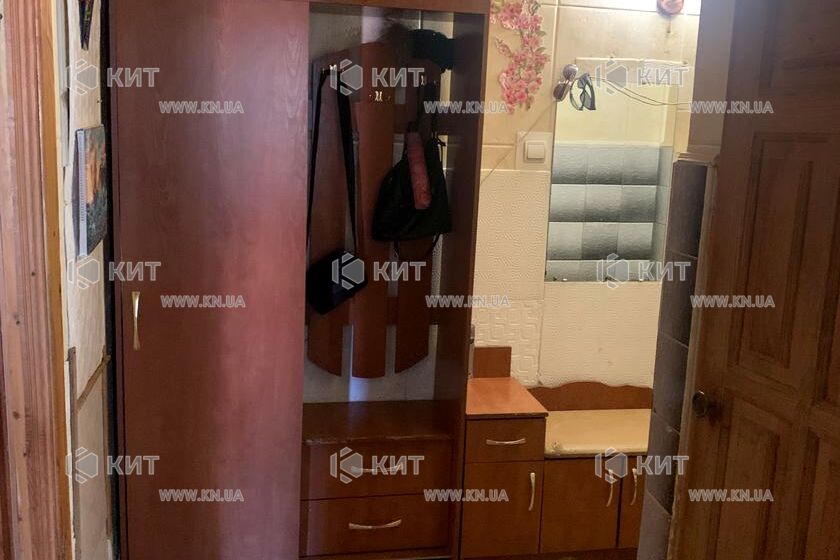 Продаж квартири Харків, ХТЗ, Рогань, 57м²