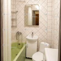 Продаж квартири Харків, ХТЗ, Рогань, 33м²