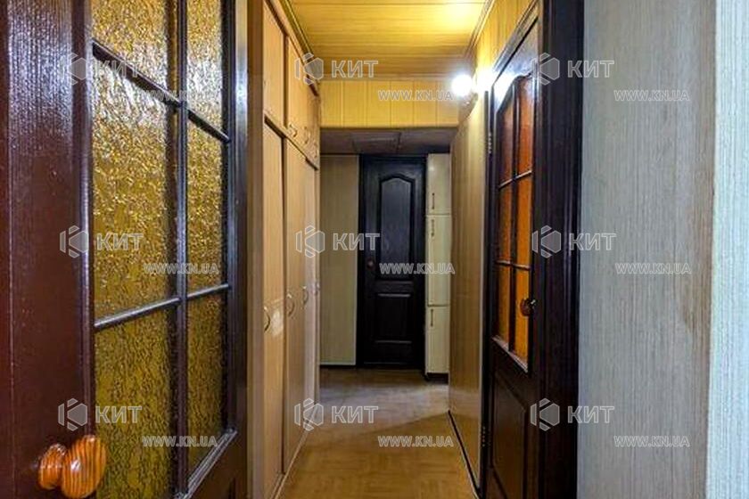 Продаж квартири Харків, ХТЗ, Рогань, 38м²