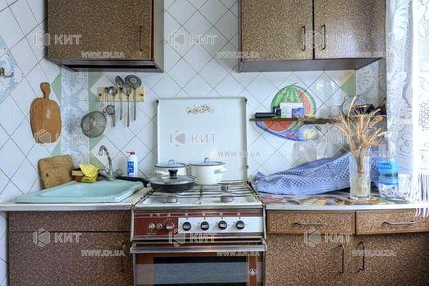 Продаж квартири Харків, ХТЗ, Рогань, 38м²