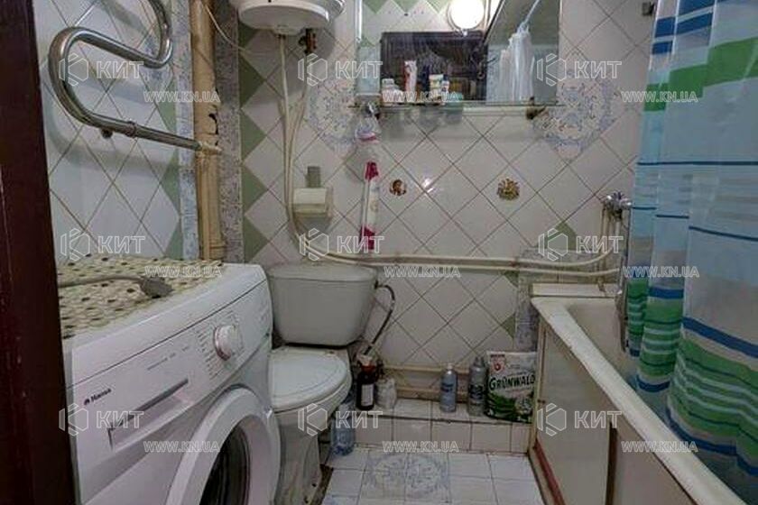Продаж квартири Харків, ХТЗ, Рогань, 38м²