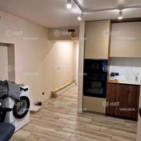 Продажа квартиры Харьков, ХТЗ, Рогань, 65м²