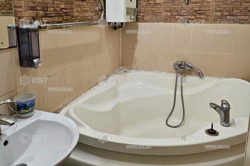 Продажа квартиры Харьков, Старая Салтовка, 40м²