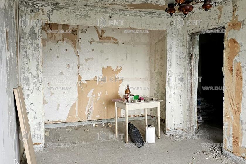 Продаж квартири Харків, ХТЗ, Рогань, 41м²