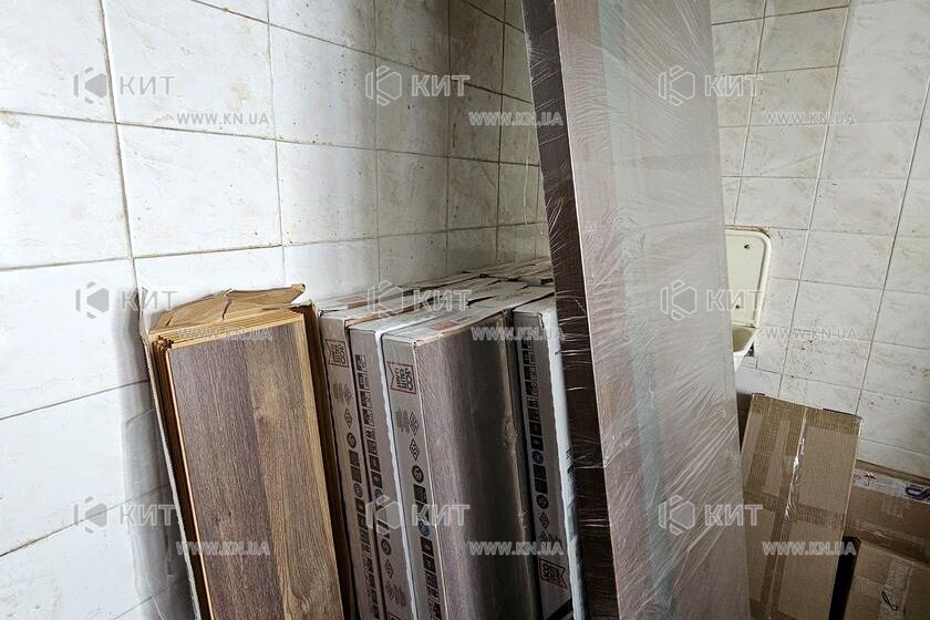 Продаж квартири Харків, ХТЗ, Рогань, 41м²