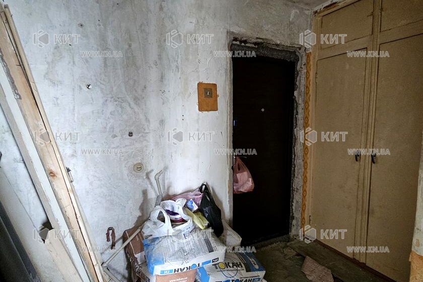 Продаж квартири Харків, ХТЗ, Рогань, 41м²
