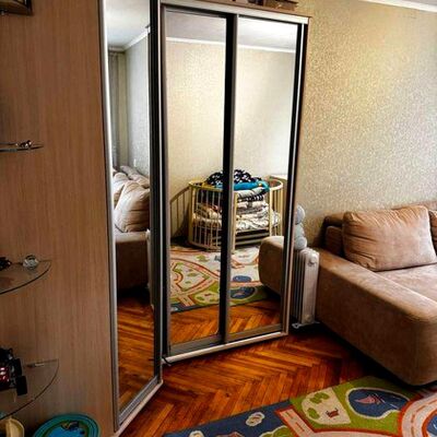 Продажа 	 Харків,  Світла вул.   10