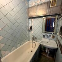 Продаж квартири Харків, ХТЗ, Рогань, 52м²