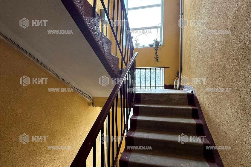 Продаж квартири Харків, ХТЗ, Рогань, 52м²