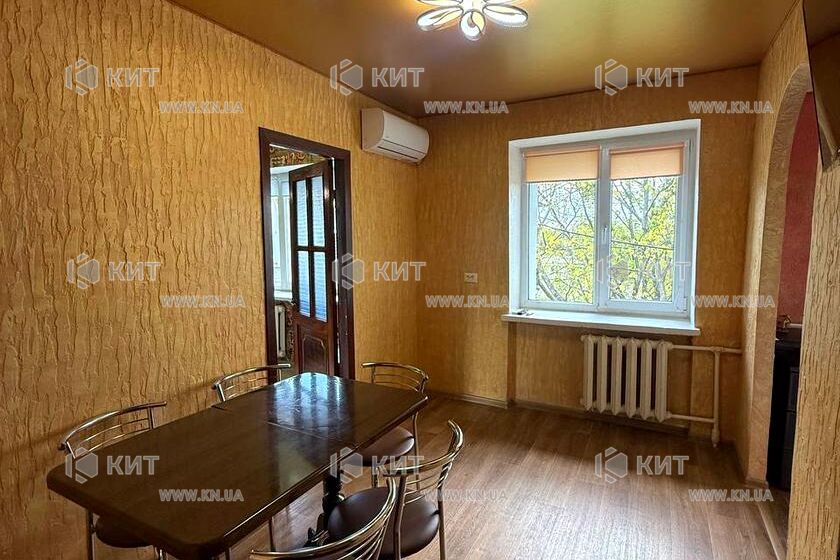 Продаж квартири Харків, ХТЗ, Рогань, 52м²