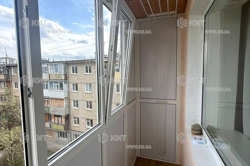 Продаж квартири Харків, ХТЗ, Рогань, 52м²