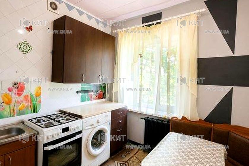 Продаж квартири Харків, ХТЗ, Рогань, 46.6м²