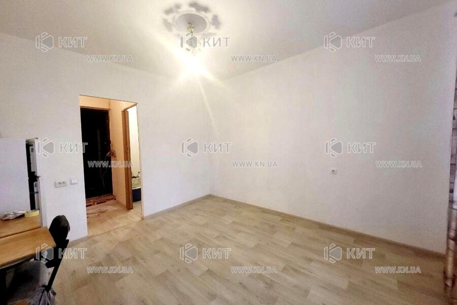 Продаж квартири Харків, ХТЗ, Рогань, 24м²