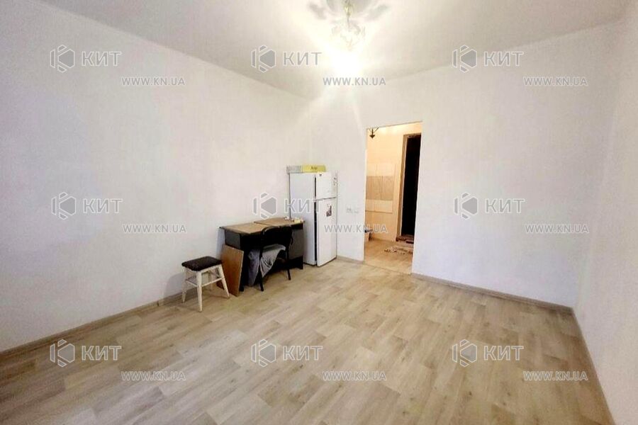Продаж квартири Харків, ХТЗ, Рогань, 24м²
