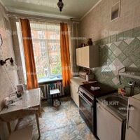 Продаж квартири Харків, ХТЗ, Рогань, 55м²