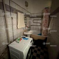 Продаж квартири Харків, ХТЗ, Рогань, 55м²
