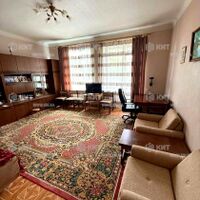 Продаж квартири Харків, ХТЗ, Рогань, 55м²