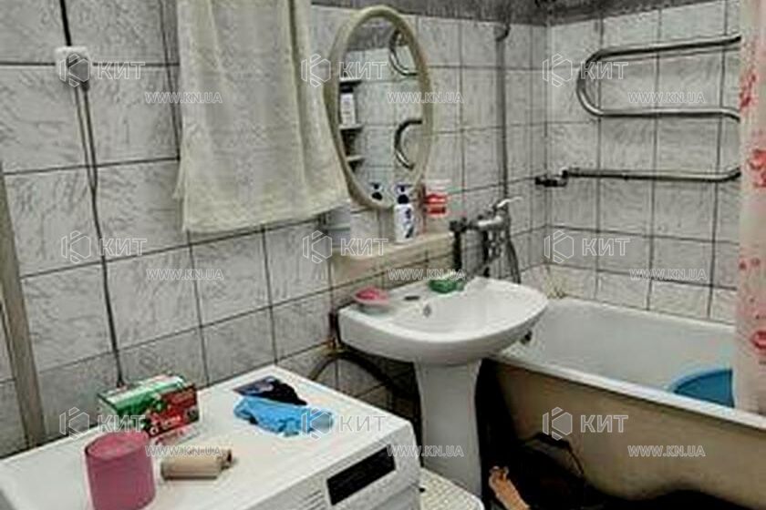 Продаж квартири Харків, ХТЗ, Рогань, 55м²
