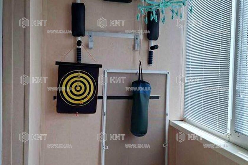 Продаж квартири Харків, ХТЗ, Рогань, 65м²