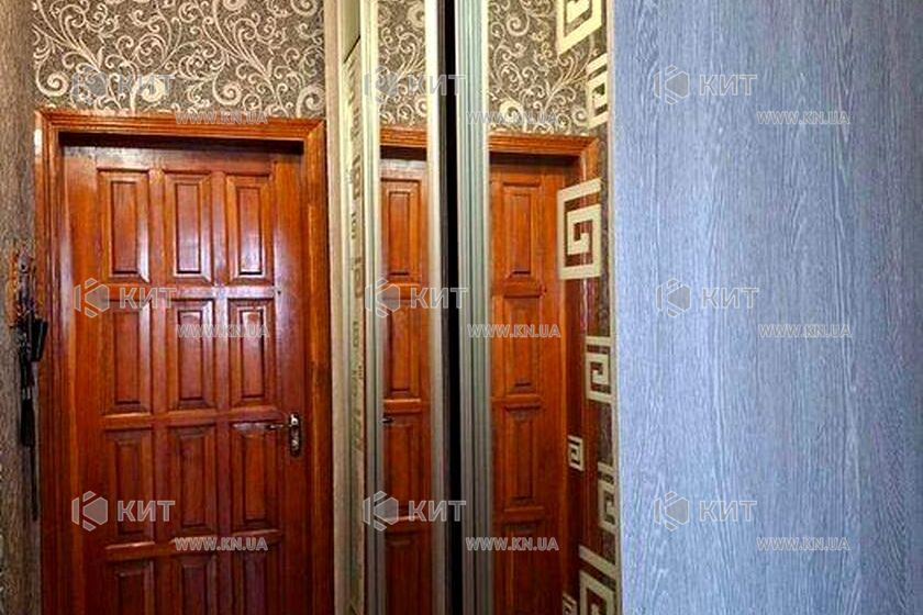 Продаж квартири Харків, ХТЗ, Рогань, 65м²