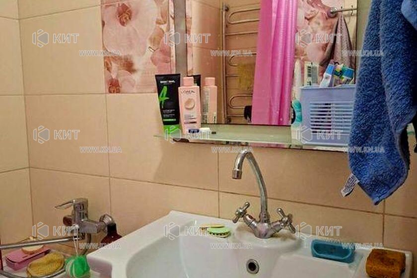 Продаж квартири Харків, ХТЗ, Рогань, 65м²