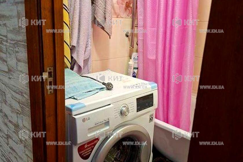 Продаж квартири Харків, ХТЗ, Рогань, 65м²