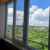 Продаж квартири Харків, ХТЗ, Рогань, 65м²