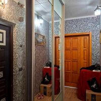 Продаж квартири Харків, ХТЗ, Рогань, 65м²