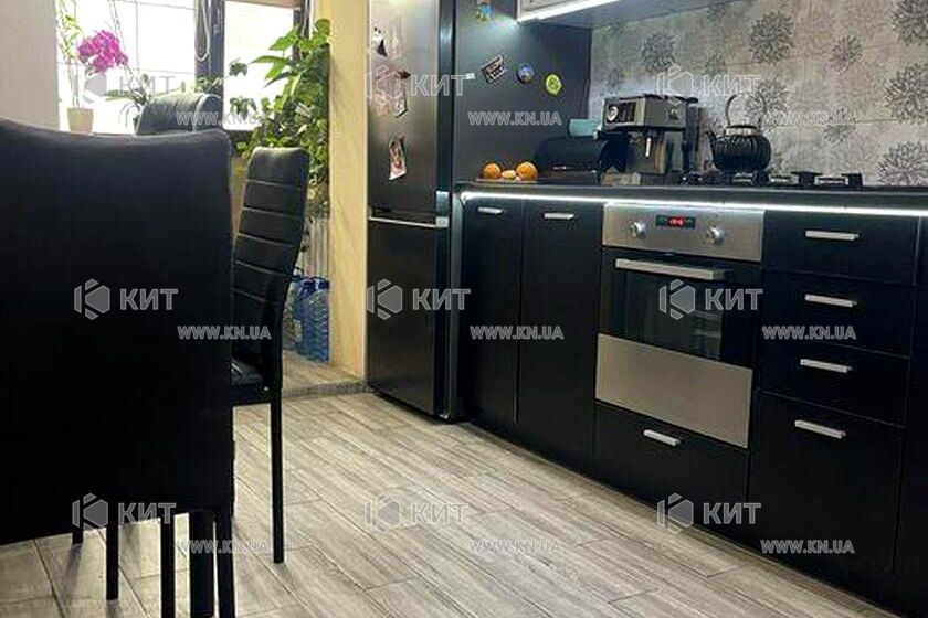 Продаж квартири Харків, ХТЗ, Рогань, 51м²