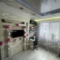 Продаж квартири Харків, ХТЗ, Рогань, 51м²
