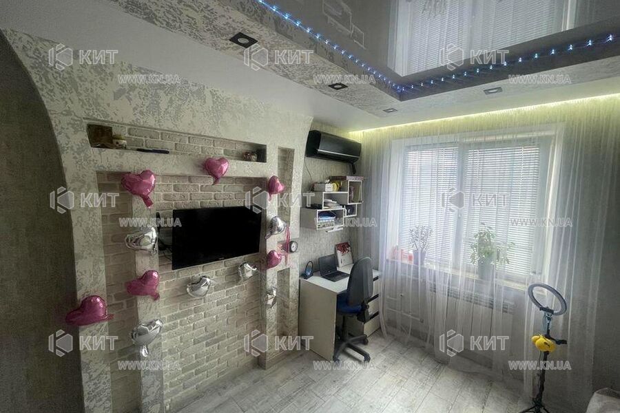 Продаж квартири Харків, ХТЗ, Рогань, 51м²