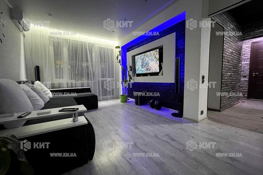 Продаж квартири Харків, ХТЗ, Рогань, 51м²