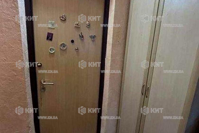 Продаж квартири Харків, ХТЗ, Рогань, 38м²