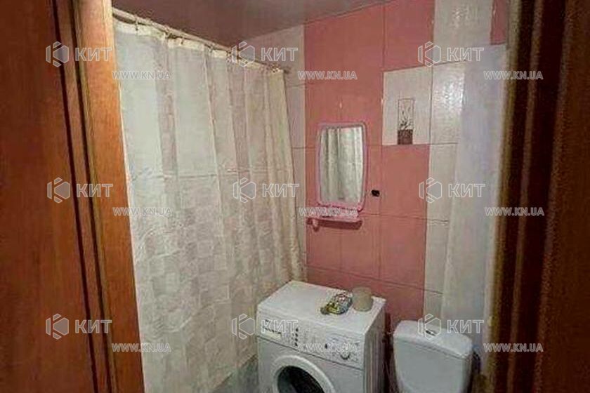Продаж квартири Харків, ХТЗ, Рогань, 38м²