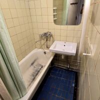 Продаж квартири Харків, ХТЗ, Рогань, 64.8м²