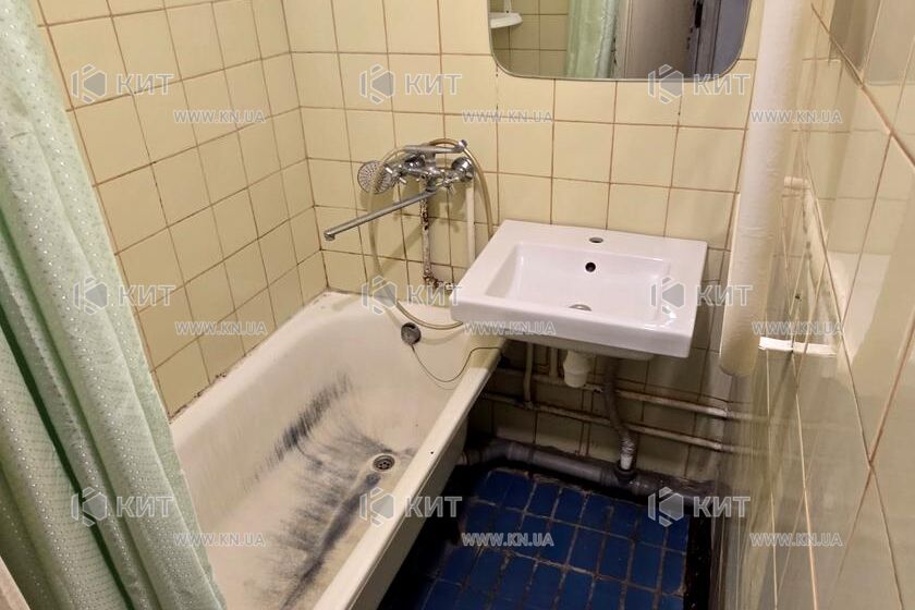 Продаж квартири Харків, ХТЗ, Рогань, 64.8м²