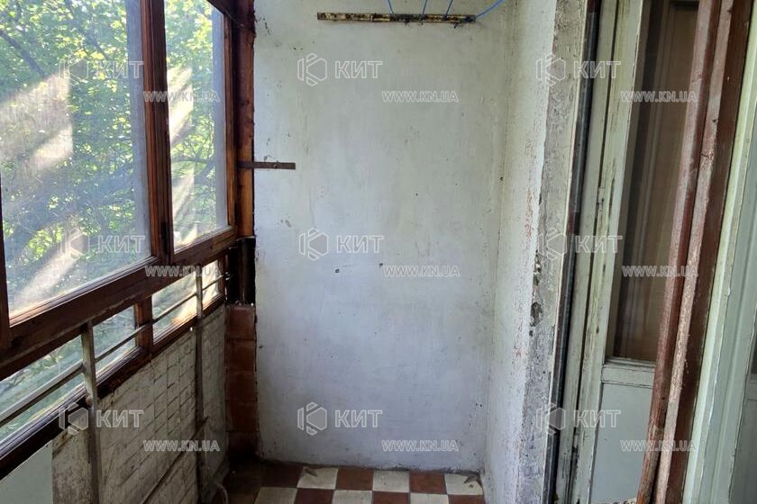 Продаж квартири Харків, ХТЗ, Рогань, 64.8м²