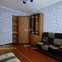 Продаж квартири Харків, ХТЗ, Рогань, 64.8м²