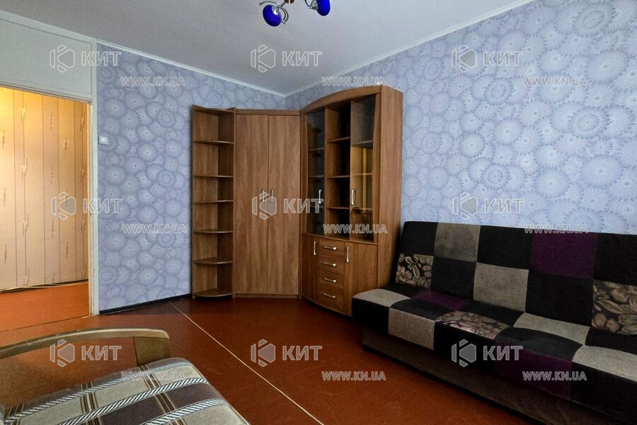 Продаж квартири Харків, ХТЗ, Рогань, 64.8м²