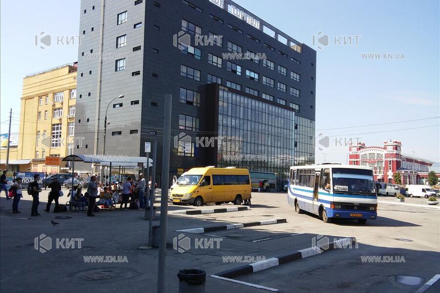 Оренда та продаж магазину Харків, Центральний ринок, 74.2м²