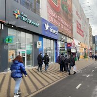 Aренда магазина Киев, Петровка, 296м²