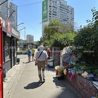 Продажа магазина Киев, Позняки, 200м²