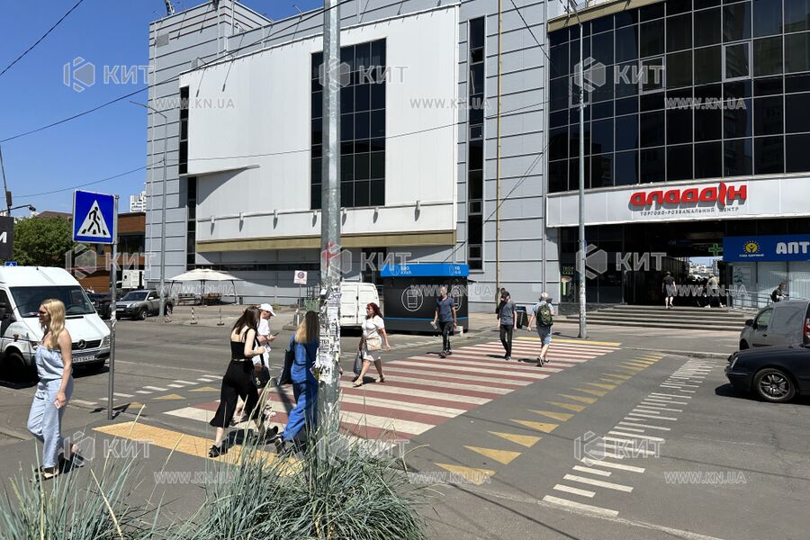 Продажа магазина Киев, Позняки, 200м²