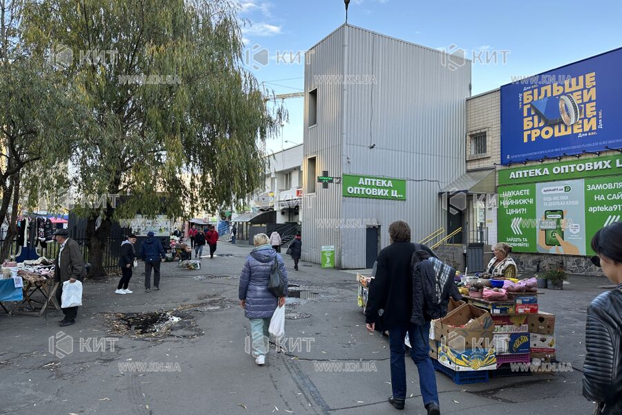 Оренда магазину Київ, Лівий берег, 220м²