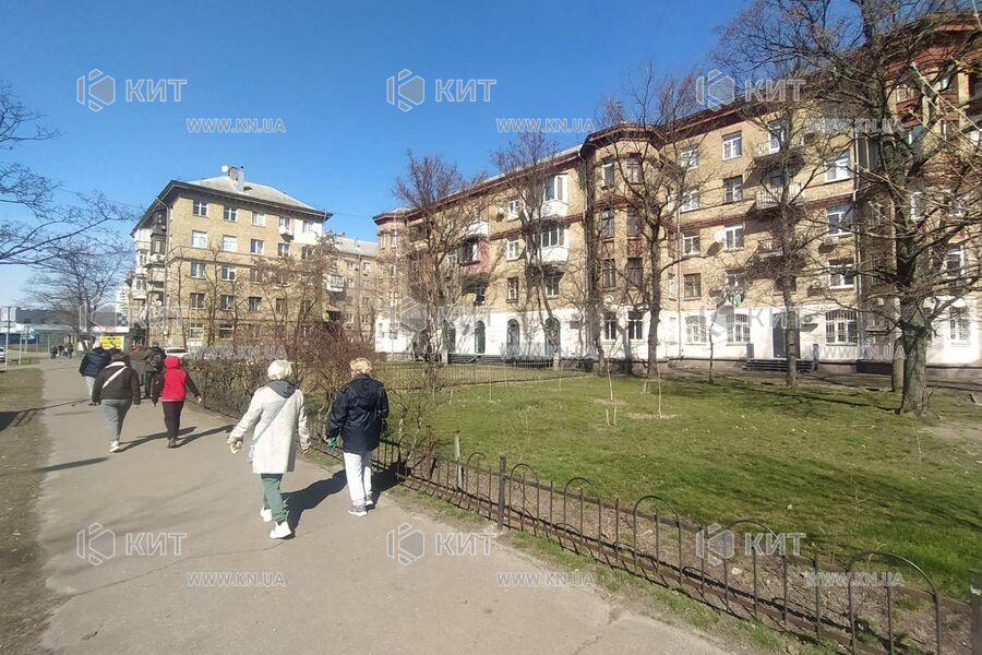 Aренда магазина Киев, Метро Дарница, 98м²