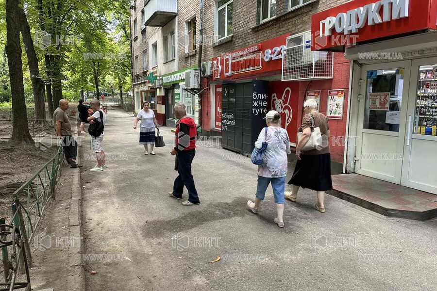 Aренда магазина Киев, Сырец, 80.7м²