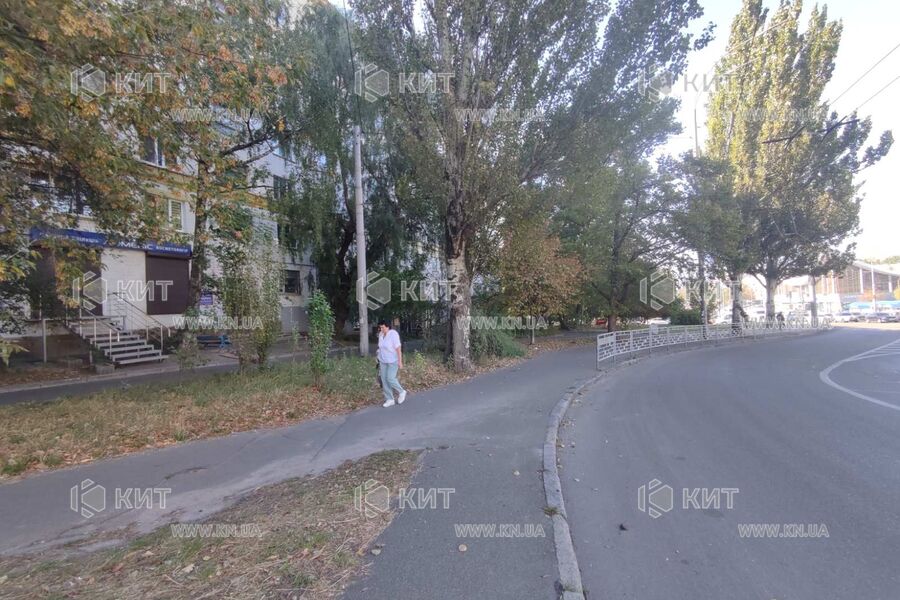 Продажа магазина Киев, Нижний Печерск, 50.1м²