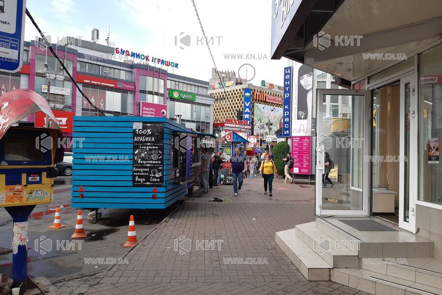 Оренда магазину Київ, Метро Дарниця, 331м²