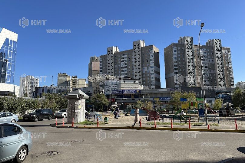 Aренда магазина Киев, Позняки, 62м²