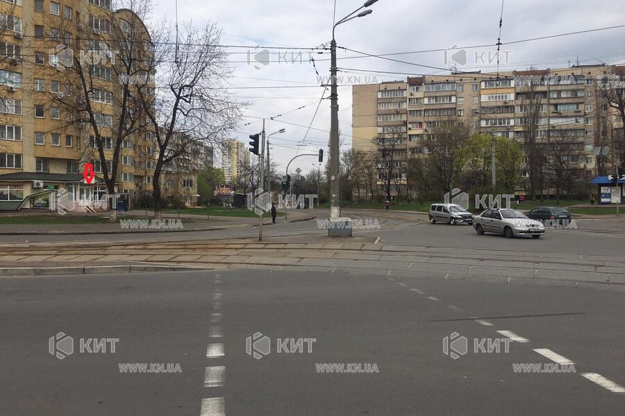Aренда магазина Киев, Харьковский массив, 90м²